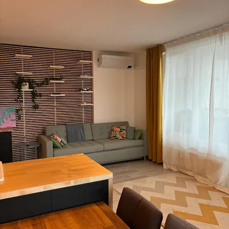 Premiere - Private Parking Bratislava