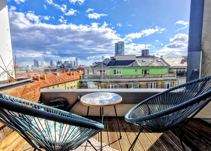 Premiere Oldtown - Amazing Views Bratislava