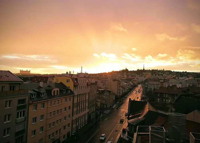 Premiere Oldtown - Amazing Views Bratislava