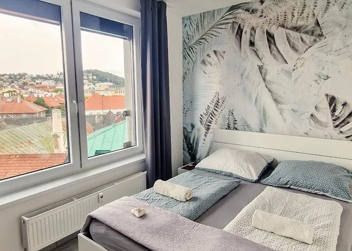 Premiere Oldtown - Amazing Views * Bratislava